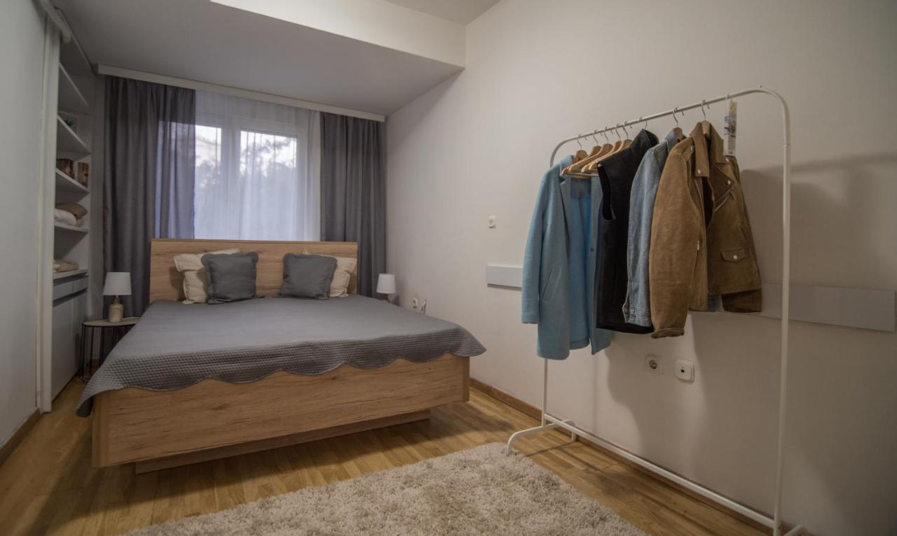 M Place Szkopje Kültér fotó